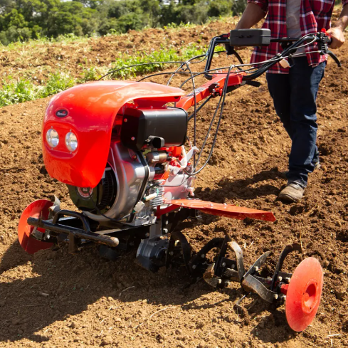 MOTOCULTIVADOR TOYAMA DIESEL 10 HP TDT 110 C/ACCESORIOS